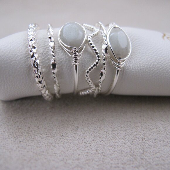 Lovisa 6 Piece Stackable Ring Set - Picture 1 of 10